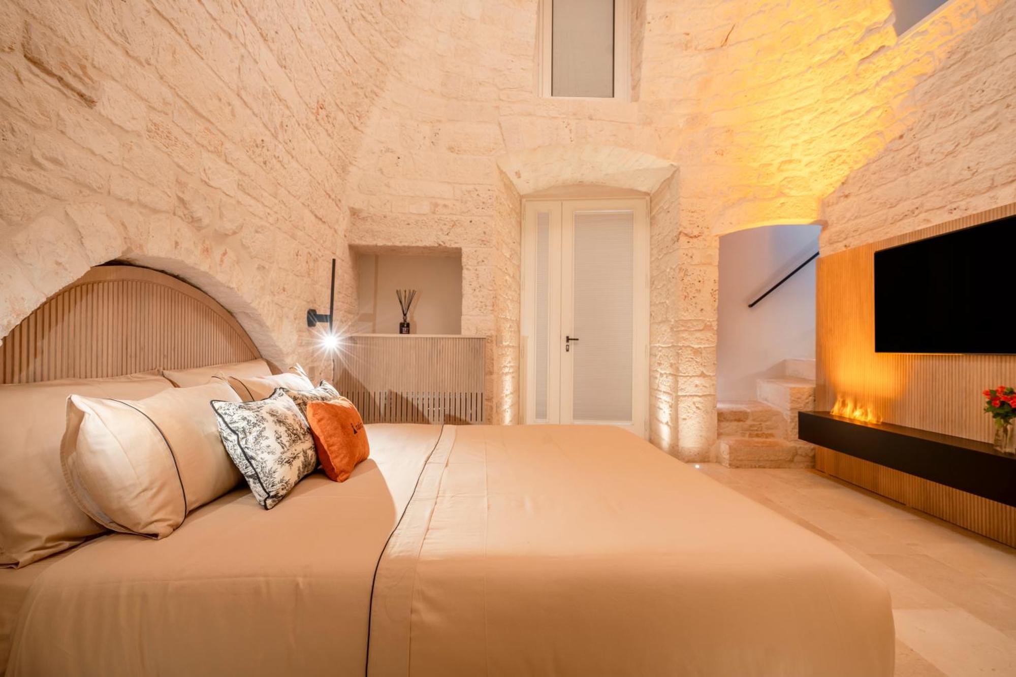 شقة Naiira Luxury Trullo - Jacuzzi And Patio ألبيروبيللو المظهر الخارجي الصورة