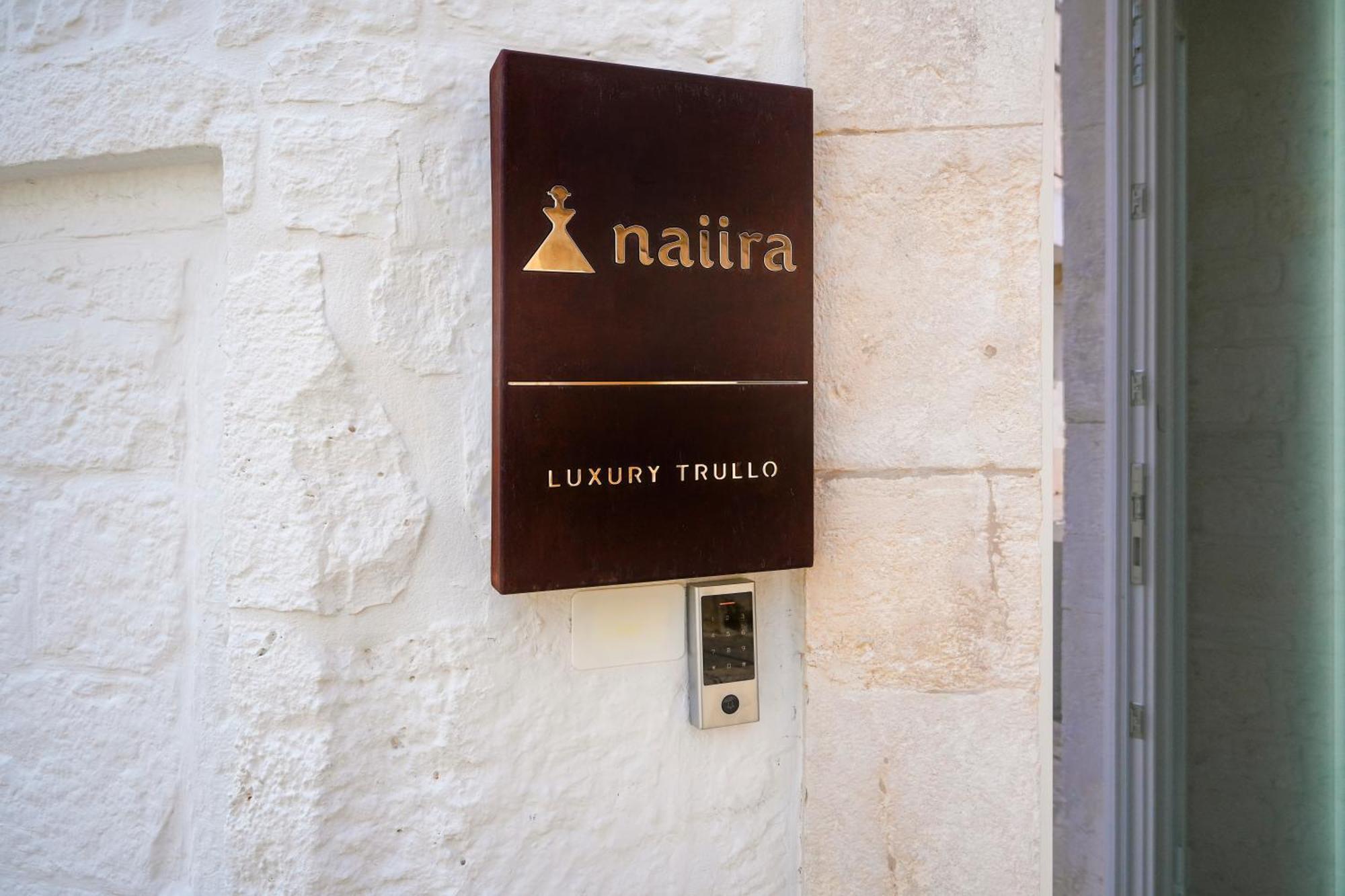 شقة Naiira Luxury Trullo - Jacuzzi And Patio ألبيروبيللو المظهر الخارجي الصورة